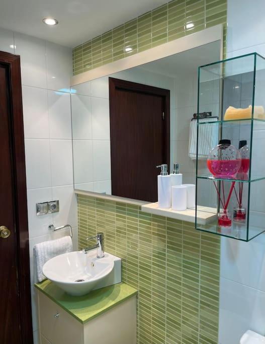 Apartamento Con Vistas Al Pilar Con Aparcamiento Privado Σαραγόσα Εξωτερικό φωτογραφία